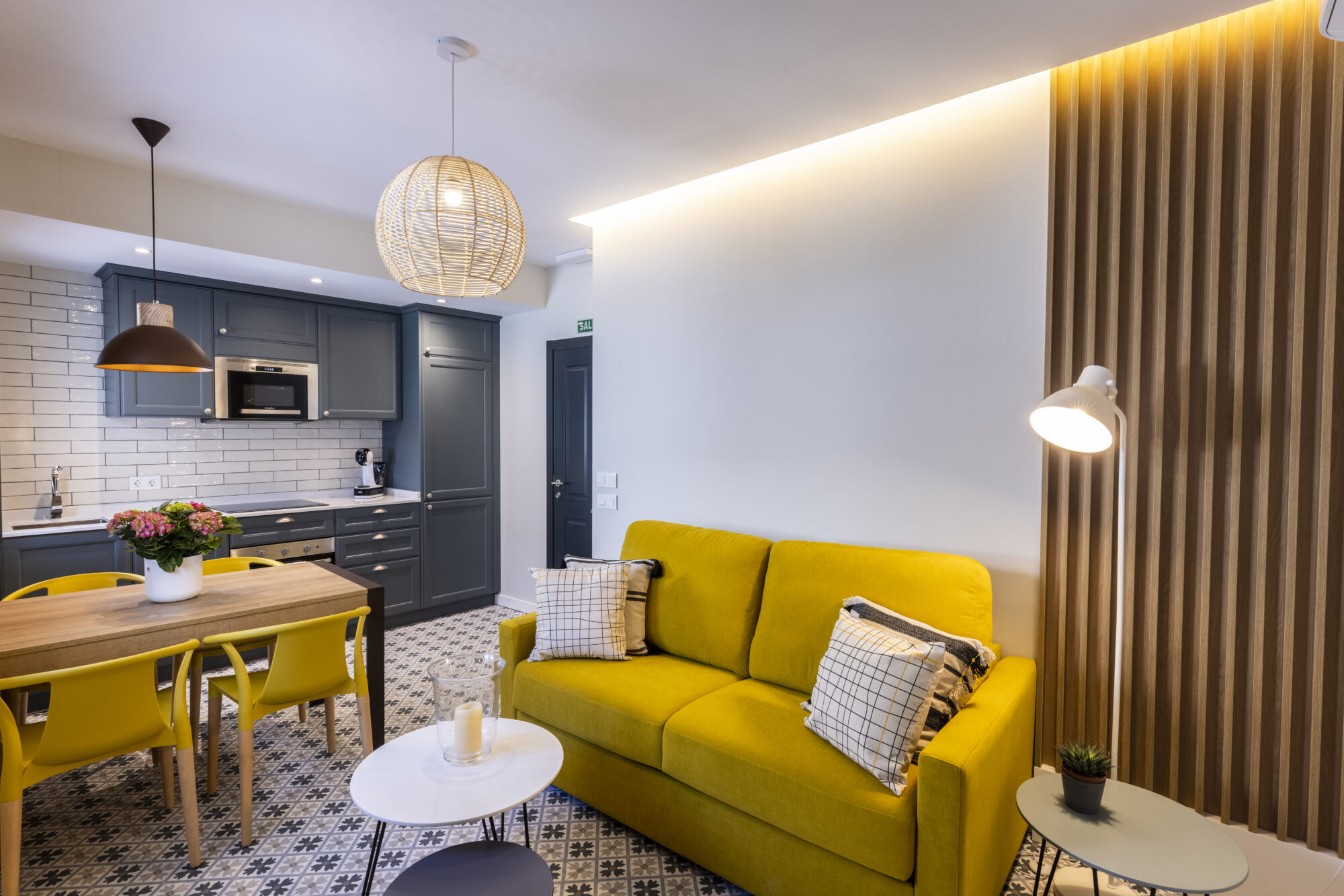 GRANADO SALON 2-min - Cristina Pulido López-Hidalgo