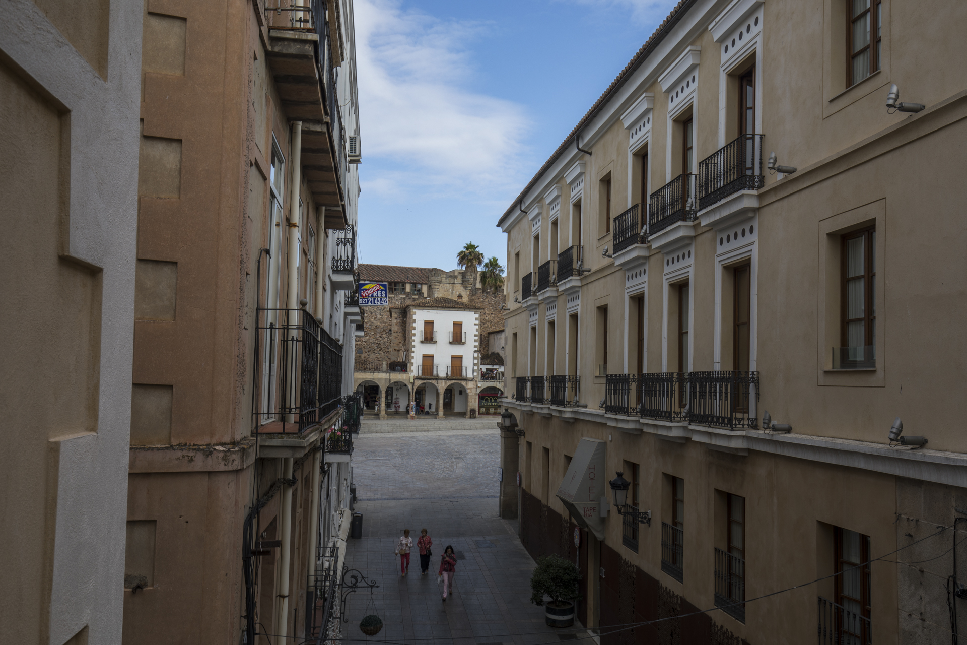 APARTAMENTOS CACERES TURISTICO